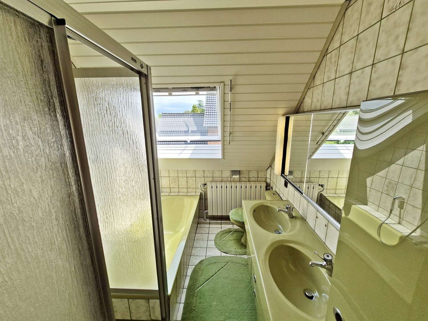 Immobilie in Lübbecke - Attraktives, großes 1-2 Familienhaus mit Wintergarten 
in ruhiger Lage von Lübbecke - Bild 8