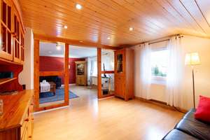 Für Fachwerkliebhaber – Gemütliches, modernisiertes Einfamilienhaus in schöner Lage – Die vollständige Adresse der Immobilie erhältst du vom Anbieter., 51381 Bergisch Neukirchen, Leverkusen – Vorschaubild 5