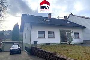EINFAMILIENHAUS MIT EINLIEGERWOHNUNG, RUHIGE LAGE, GROSSROSSELN/KARLSBRUNN