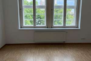 Stilvolle Altbauwohnung direkt an der Uni Köln – hohe Decken, hell, renoviert, Aufzug