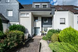 Zweifamilienhaus mit separaten Eingängen, Garten und Garage  in Dortmund-Lütgendortmund! – 44388 Lütgendortmund (Ortsteil), Dortmund – Vorschaubild 3