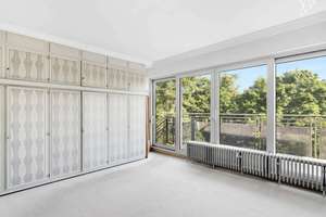 ÜBER DEN DÄCHERN AM KURPARK 🏛️🌿 Stilvolles Penthouse mit Ausblick & Rundumterrasse in Wiesbaden! – Die vollständige Adresse der Immobilie erhältst du vom Anbieter., 65193 Nordost, Wiesbaden – Vorschaubild 7