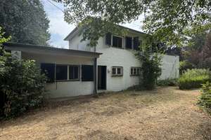 Rohdiamant am Schlosspark Garath! Ein verborgenes Juwel auf ca 9.000m² Grundstück im Bieterverfahren