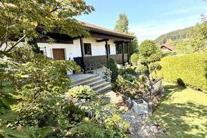 Architektur mit Charakter – modernes Einfamilienhaus mit Einliegerwohnung und schönem Bergblick – Die vollständige Adresse der Immobilie erhältst du vom Anbieter., 83346 Bergen – Vorschaubild 21