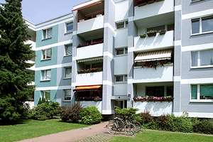 Schöne 2-Zimmer-Wohnung im Erdgeschoss mit Balkon