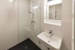 Wohnen am Wasser: Modernes, voll möbliertes Single-Apartment in Top-Lage! – Schnellerstraße 103, 12439 Niederschöneweide, Berlin – Vorschaubild 9