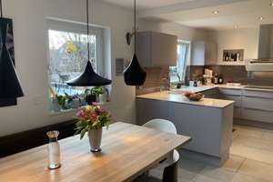 Top Luxus sanierte 5 Zimmer Maisonette-Wohnung mit großem Südbalkon, Garten, Keller und Garage – Die vollständige Adresse der Immobilie erhältst du vom Anbieter., 81475 Fürstenried-West, München – Vorschaubild 6