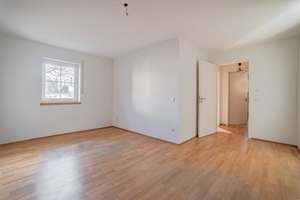 Wunderschöne Villa mit Einliegerwohnung – Die vollständige Adresse der Immobilie erhältst du vom Anbieter., 85614 Kirchseeon – Vorschaubild 24