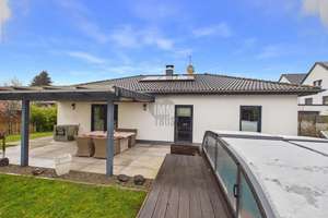 Gepflegtes Einfamilienhaus Baujahr 2010 mit Pool, Doppelgarage und Fußbodenheizung – Die vollständige Adresse der Immobilie erhältst du vom Anbieter., 38448 Brackstedt, Wolfsburg – Vorschaubild 3