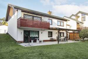 Zögern Sie nicht: Gepflegtes Einfamilienhaus mit Garten, Garage und 3 Freistellplätzen – Die vollständige Adresse der Immobilie erhältst du vom Anbieter., 91325 Adelsdorf – Vorschaubild 3
