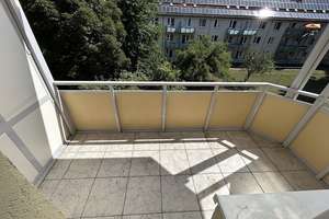 Nicht lang überlegen! Geräumige 2-Zimmer-Wohnung mit Balkon! – Eickendorfer Str. 6, 39122 Fermersleben, Magdeburg – Vorschaubild 3