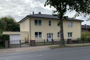 *Großzügige 5-Zimmer-Wohnung mit Gartennutzung in Tostedt*