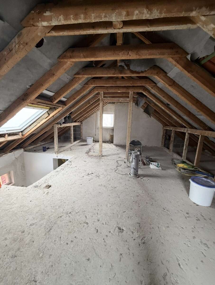 Immobilie in Schelklingen - Traumhafte Aussicht trifft Sanierungsobjekt–EFH mit Einliegerwhg - Bild 6