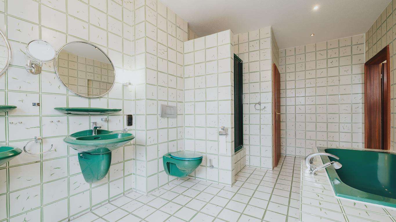 Immobilie in Breisach am Rhein - Vielseitig nutzbares Einfamilienhaus mit Büroeinheit und Einliegerwohnung in Breisach-Hochstetten - Bild 10