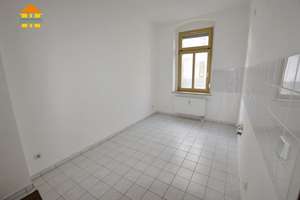 Bequem mit dem Aufzug ins 3.OG - Tageslichtbad mit Wanne und Dusche – Casparistraße 1, 9126 Lutherviertel, Chemnitz – Vorschaubild 6