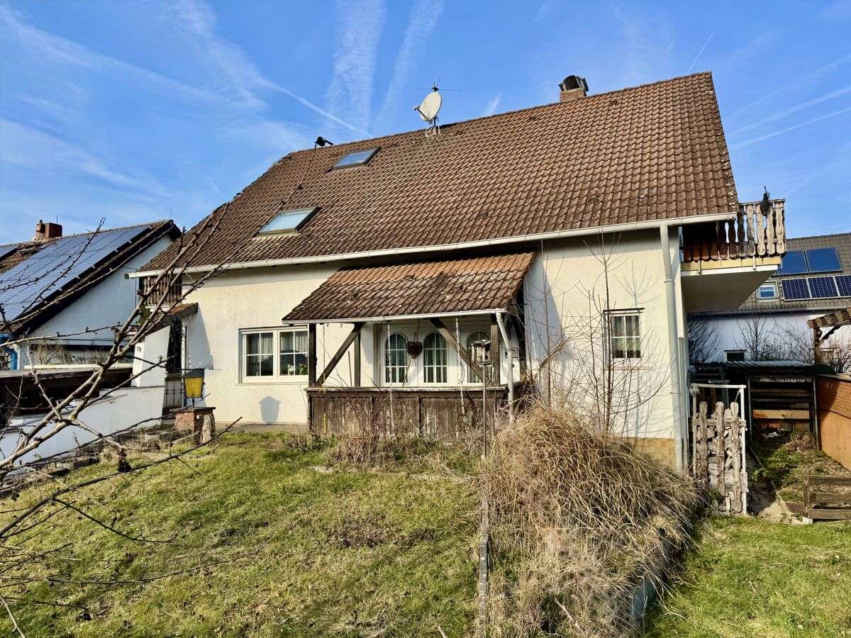 Freistehendes Einfamilienhaus mit Einliegerwohnung, Garage & großer Terrasse, Darmstadt Dieburg Kreis – Bild 2