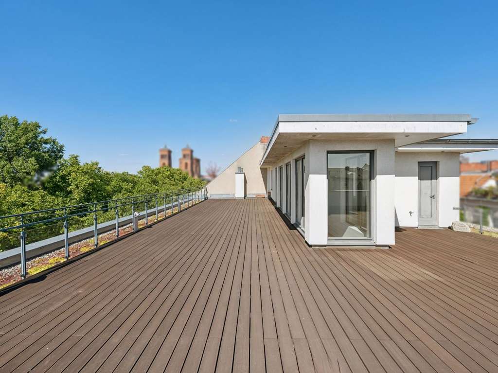 Luxuriöses Dachgeschoss-Penthouse mit Panoramablick – Kreuzberg, direkt am Bethanienpark