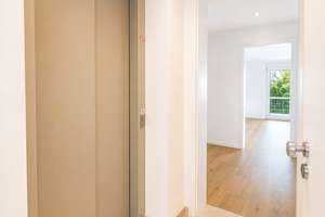 *** Belétage im Blumenviertel- Exklusive 4- Zimmer Wohnung mit privatem Liftzugang + Sonnenbalkon*** – Waldesruhe 13, 81377 Großhadern, München – Vorschaubild 8