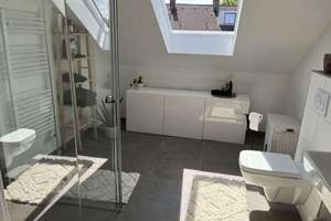 Moderne Wohnung mit Südbalkon & Einbauküche