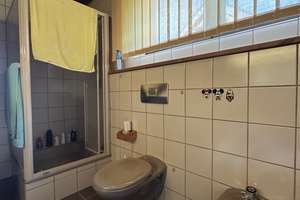 * Hardegsen * Attraktives Zweifamilienhaus mit ausgebautem Dachgeschoss * GS ca. 999 m² * Garage * – Die vollständige Adresse der Immobilie erhältst du vom Anbieter., 37181 Hardegsen – Vorschaubild 12