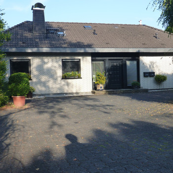 Helle Singlewohnung mit großer Terrasse