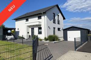 Modernes Wohnen am Feldrand – energieeffizient, stilvoll und sofort bezugsbereit