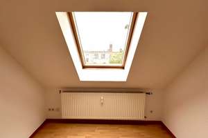 Provisionsfrei - Helle Dachgeschosswohnung | Light-flooded attic apartment – Ebertystraße 42, 10249 Friedrichshain, Berlin – Vorschaubild 7