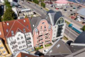 Sofort bezugsfrei! Charmante 3,5-Zimmer-Altbauwohnung mit zwei Balkonen am Rostocker Stadthafen – Die vollständige Adresse der Immobilie erhältst du vom Anbieter., 18057 Kröpeliner-Tor-Vorstadt, Rostock – Vorschaubild 7