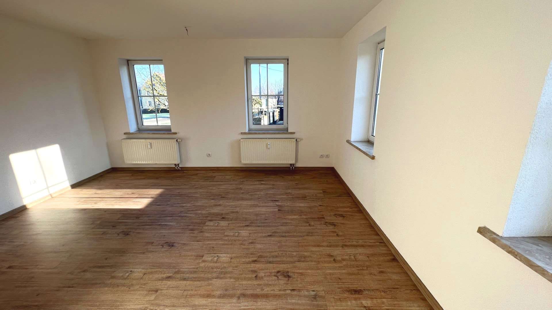 Immobilie in Altmittweida - Achtung Kapitalanleger - MFH mit 3 Wohneinheiten in ruhiger Lage - Bild 2