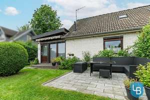 Wohnen auf einer Ebene: DHH mit pflegeleichtem Garten – Die vollständige Adresse der Immobilie erhältst du vom Anbieter., 24326 Ascheberg (Holstein) – Vorschaubild 2