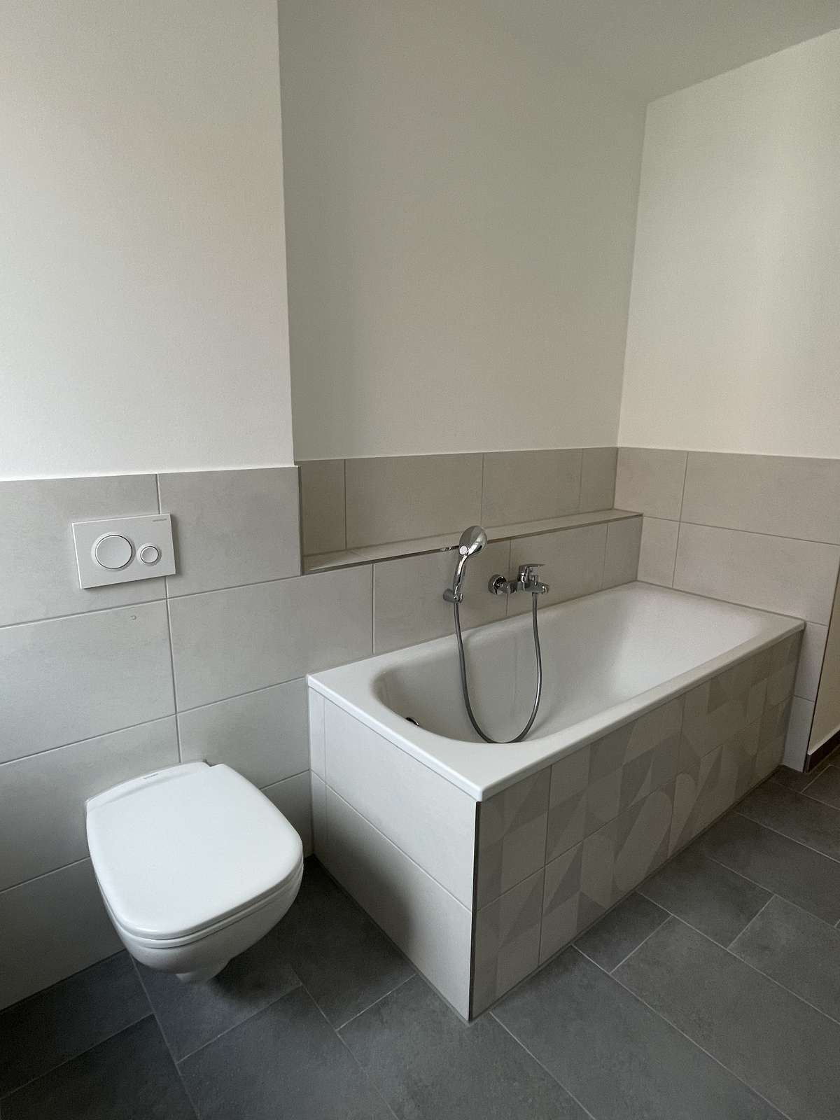 Badezimmer mit Wanne