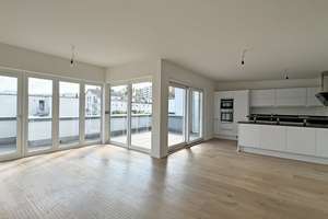 Exklusives Wohnen im Penthouse in Reutlingen-Hohbuch – Die vollständige Adresse der Immobilie erhältst du vom Anbieter., 72762 Reutlingen-Mitte, Reutlingen – Vorschaubild 2