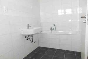 Großzügige 2-ZKDB im 5. OG *renoviert* mit Balkon und Gebäudemodernisierung... – Breitenbachstr. 104, 47809 Oppum, Krefeld – Vorschaubild 8