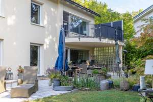 Viel Raum, viele Möglichkeiten – großzügiges Wohn- und Geschäftshaus mit Garten, Terrasse und Balkon – 85521 Ottobrunn – Vorschaubild 2