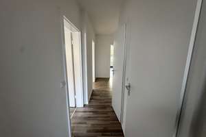 1 Monat Mietfrei!  frisch für Sie saniert! Wohnung mit viel Charme! – Hochfelder Straße 74, 47226 Hochemmerich, Duisburg – Vorschaubild 5