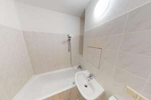 2-Raum-Erdgeschosswohnung mit Balkon – Zeisigwaldstr. 52, 9130 Yorckgebiet, Chemnitz – Vorschaubild 4
