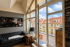 Bezugsfreie DG-Wohnung mit Loggia und KFZ-Stellplatz – Saarstraße 18a, 12161 Friedenau, Berlin – Vorschaubild 2