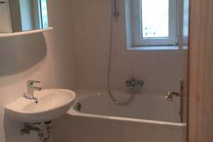 Gepflegte 2-Raum-EG-Wohnung mit Einbauküche in Bielefeld – Die vollständige Adresse der Immobilie erhältst du vom Anbieter., 33607 Mitte, Bielefeld – Vorschaubild 2