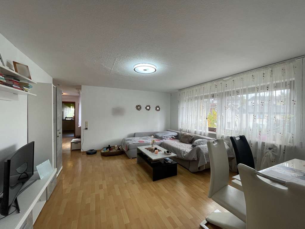 Immobilie in Sulzbach an der Murr - Große Wohnung + separate Einheit | perfekt für Familie, Homeoffice oder Vermietung - Bild 0