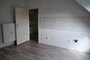 Schöne drei Zimmer Wohnung in Mannheim, Almenhof – Karl-Traubstr. 13, 68199 Neckarau, Mannheim – Vorschaubild 5
