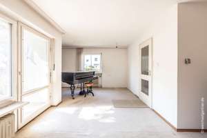 Familienfreundliches Reiheneckhaus  mit traumhaftem Südgrundstück in schöner Wohnlage – Die vollständige Adresse der Immobilie erhältst du vom Anbieter., 80993 Alt-Moosach, München – Vorschaubild 9