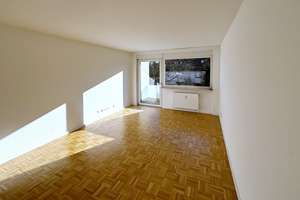 NAHE MÖGELDORFER PLÄRRER UND TIERGARTEN: 2-ZIMMER-ETW MIT SÜDLOGGIA, EBK UND 2 AUSSEN-STELLPLÄTZEN – Ostendstraße 212, 90482 Mögeldorf, Nürnberg – Vorschaubild 4