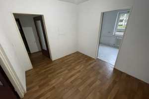 Toll geschnittene 3 Zimmer Wohnung mit Charme und Balkon – Korallenweg 14, 30455 Hannover – Vorschaubild 4