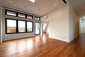 Lichtdurchflutete Neubau - Dachterrassenwohnung mit Weitblick