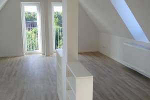 Toplage: Schöne helle 6-Zimmer-Maisonettewohnung mit Balkon und Garten in BS-Melverode – Am Zoo 6, 38124 Heidberg-Melverode, Braunschweig – Vorschaubild 3