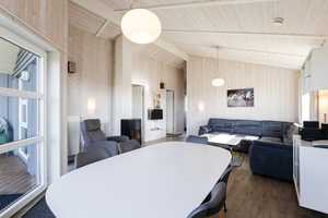 Direkte Deichlage - gepflegtes Ferienhaus für 6 Personen mit Kamin, Sauna, Garten & Parkplatz – Dithmarschen (Kreis) – Vorschaubild 5