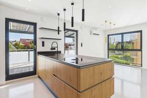Sofort frei! Neuwertig! XXL-Balkon, Photovoltaik mit Speicher, zwei Garagen, Einbauküche, Smart-Home – 85049 Friedrichshofen-Hollerstauden, Ingolstadt – Vorschaubild 21