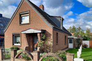 Zentraler Traum im Grünen - Einfamilienhaus auf tollem Grundstück  – Die vollständige Adresse der Immobilie erhältst du vom Anbieter., 23758 Oldenburg in Holstein – Vorschaubild 1
