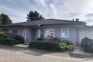 Moderner, einladender Bungalow in Florstadt mit Garten – Die vollständige Adresse der Immobilie erhältst du vom Anbieter., 61197 Florstadt – Vorschaubild 1