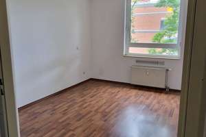 Schöne 3,5 Zimmer Wohnung in zentraler Lage (2 Badezimmer im Jahr 2016 modernisiert) – Niehler Straße 296, 50735 Niehl, Köln – Vorschaubild 7